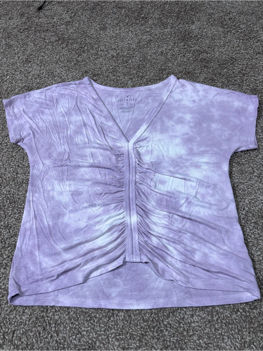 American Eagle Outfitters Lavender Tie-Dye V-Neck Ruched Short Sleeve Top